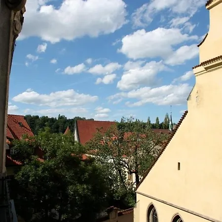 Spacious Elegance In The Heart Of Old Town Lägenhet Prag