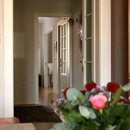 Daire Spacious Elegance In The Heart Of Old Town